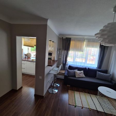 Central Line Apartment Ventspils Exterior photo